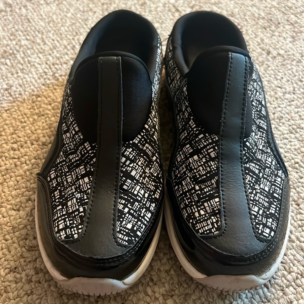 Easy spirit mules size 7W